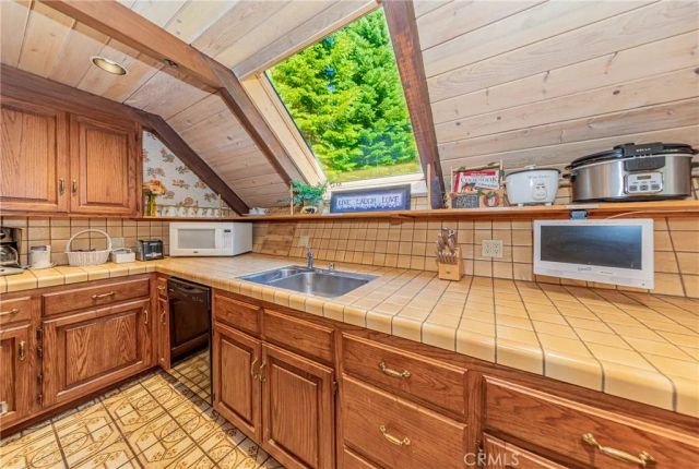 1163 Silver Tip, Fish Camp, CA 93623