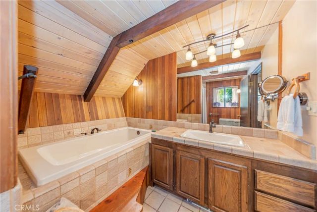 1163 Silver Tip, Fish Camp, CA 93623