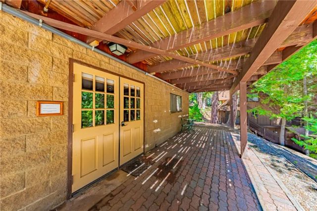 1163 Silver Tip, Fish Camp, CA 93623