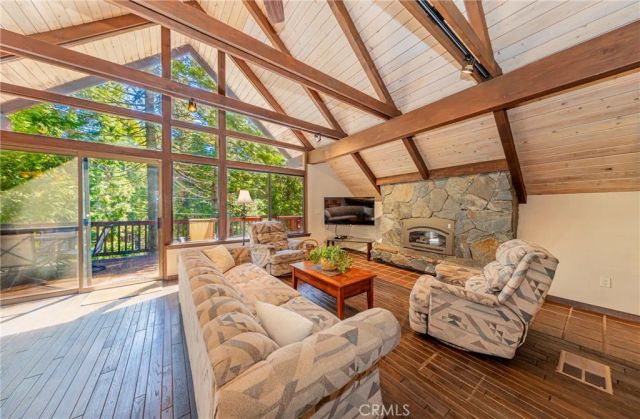 1163 Silver Tip, Fish Camp, CA 93623