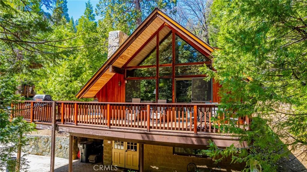 1163 Silver Tip, Fish Camp, CA 93623