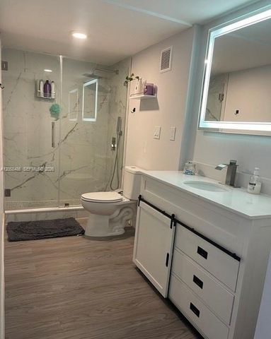 671 NE 195th Street 404E, Miami, FL 33179