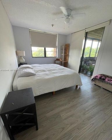 671 NE 195th Street 404E, Miami, FL 33179
