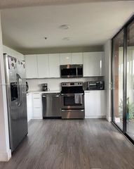 671 NE 195th Street 404E, Miami, FL 33179