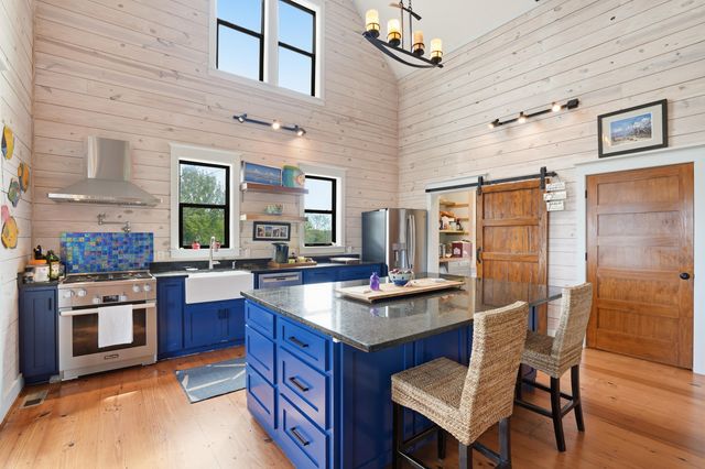 1692 Wharf Ferry Road, Edisto Island, SC 29438