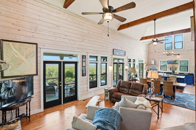 1692 Wharf Ferry Road, Edisto Island, SC 29438