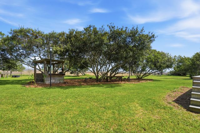 1692 Wharf Ferry Road, Edisto Island, SC 29438