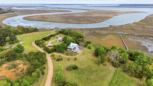 1692 Wharf Ferry Road, Edisto Island, SC 29438