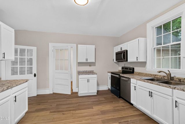 2008 Downing Street SW, Wilson, NC 27893