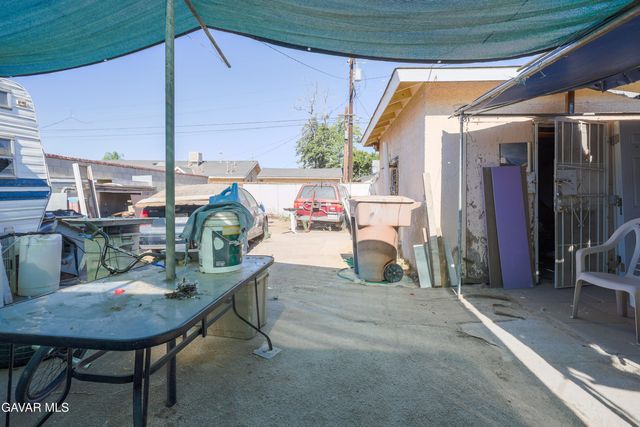 905 Q Street, Bakersfield, CA 93304