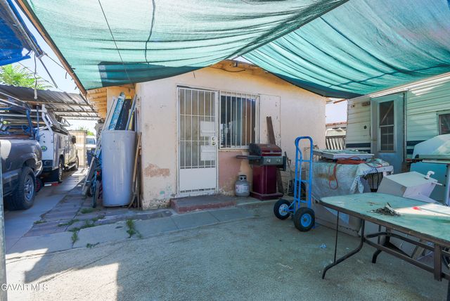 905 Q Street, Bakersfield, CA 93304