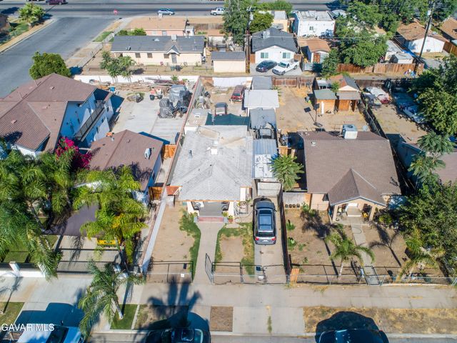 905 Q Street, Bakersfield, CA 93304