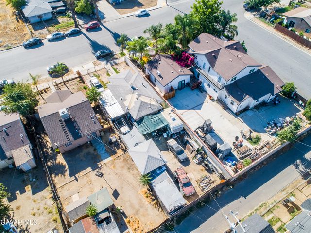 905 Q Street, Bakersfield, CA 93304
