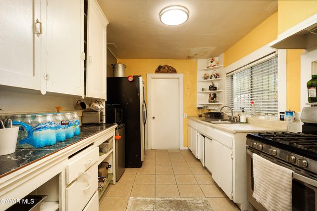 905 Q Street, Bakersfield, CA 93304