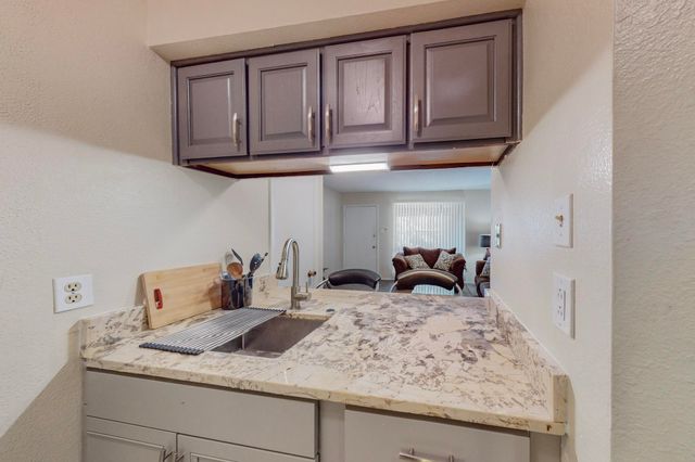 1601 PENNSYLVANIA Street NE Q10, Albuquerque, NM 87110