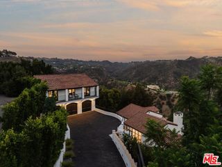 1648 Summitridge Drive, Beverly Hills, CA 90210