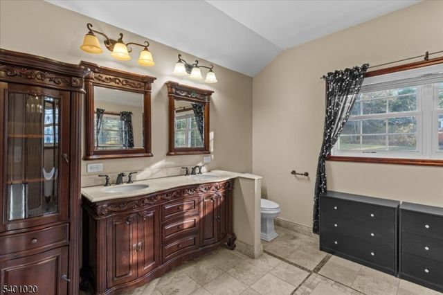 775 Rt202, Montville Twp., NJ 07082