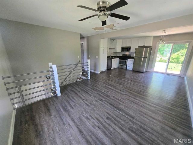 21 Oak Bend Lane, St Peters, MO 63376