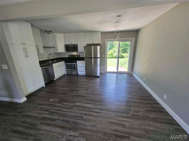 21 Oak Bend Lane, St Peters, MO 63376