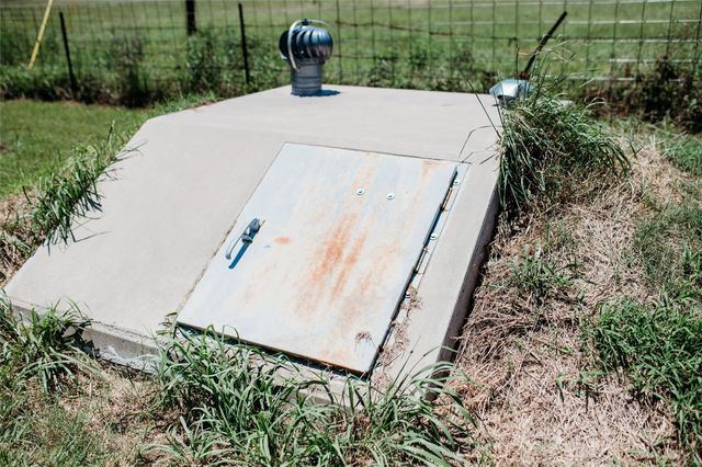 408 County Road 2200, Ivanhoe, TX 75447