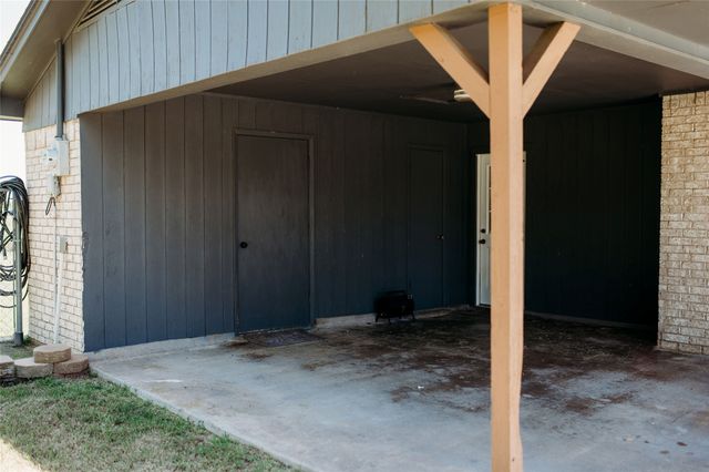 408 County Road 2200, Ivanhoe, TX 75447