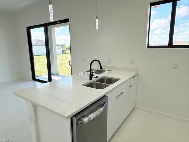 4238 NW 34th TER, Cape Coral, FL 33993