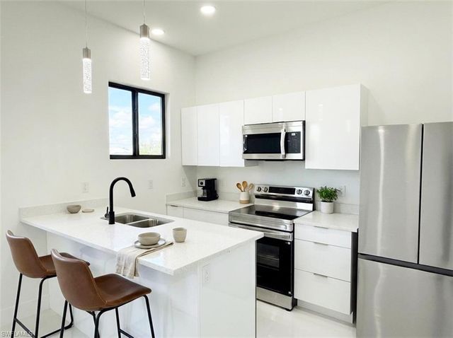 4238 NW 34th TER, Cape Coral, FL 33993