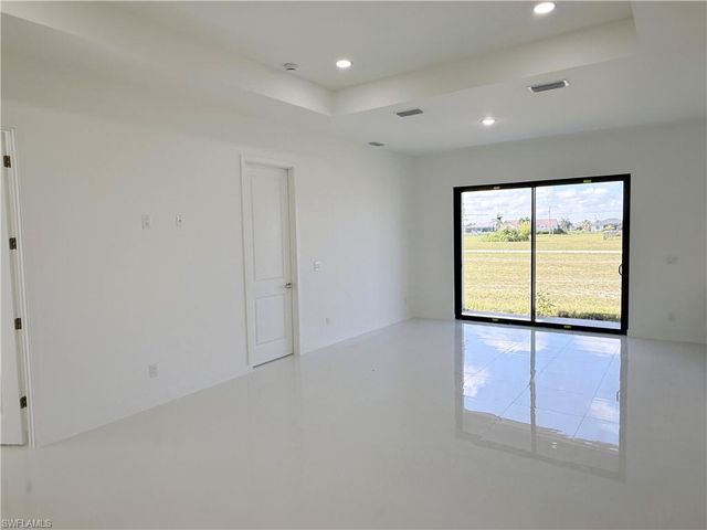 4238 NW 34th TER, Cape Coral, FL 33993