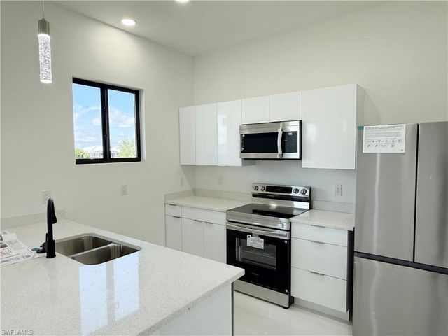 4238 NW 34th TER, Cape Coral, FL 33993