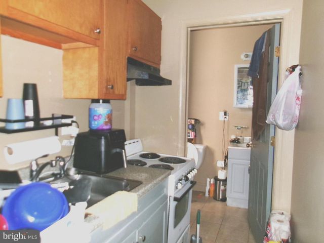 3016 N BROAD ST, Philadelphia, PA 19132