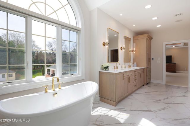 25 Ely Road, Holmdel, NJ 07733