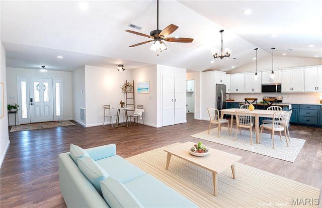 622 Scottsvale Drive, Rolla, MO 65401