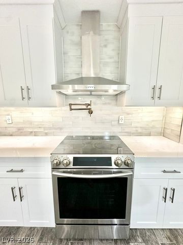 5317 Indian River Drive 297, Las Vegas, NV 89103