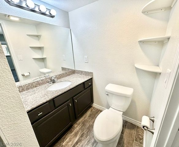 5317 Indian River Drive 297, Las Vegas, NV 89103