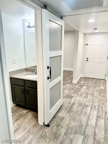 5317 Indian River Drive 297, Las Vegas, NV 89103