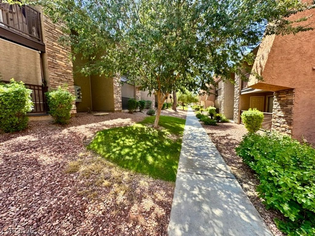 5317 Indian River Drive 297, Las Vegas, NV 89103 — photo 2