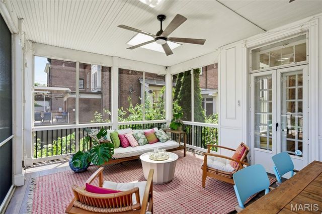 4917 Pershing Place, St Louis, MO 63108