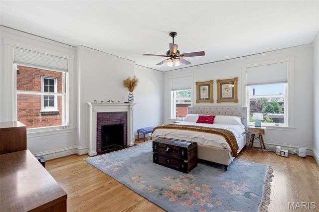 4917 Pershing Place, St Louis, MO 63108