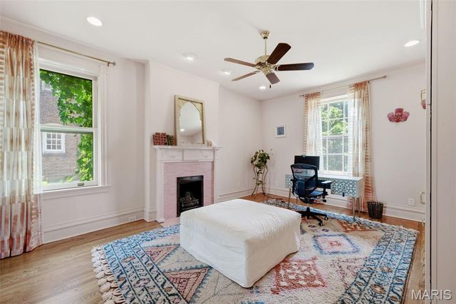 4917 Pershing Place, St Louis, MO 63108