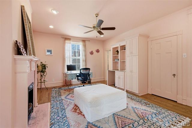 4917 Pershing Place, St Louis, MO 63108