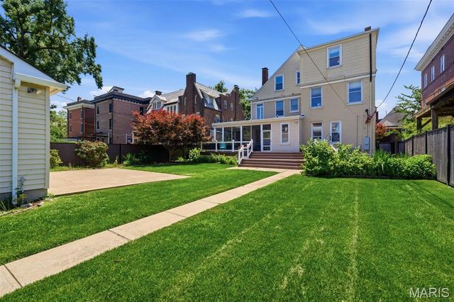 4917 Pershing Place, St Louis, MO 63108