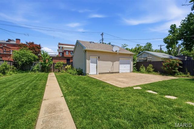 4917 Pershing Place, St Louis, MO 63108