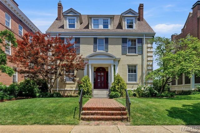 4917 Pershing Place, St Louis, MO 63108