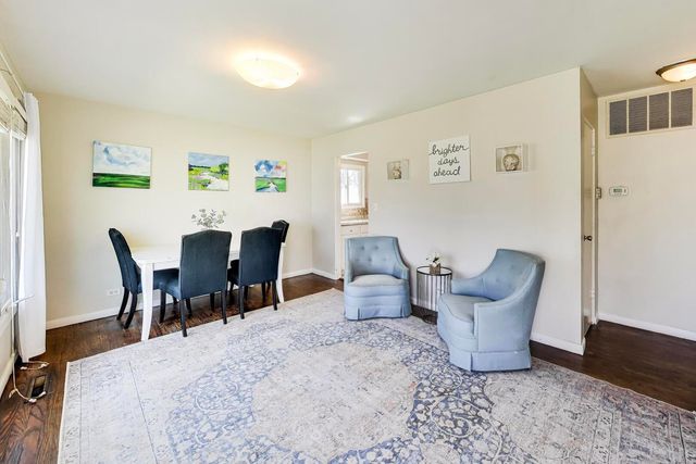 314 N Owen Street, Mount Prospect, IL 60056