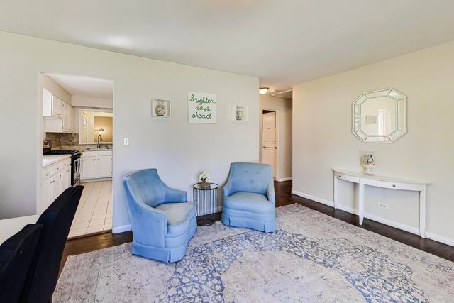 314 N Owen Street, Mount Prospect, IL 60056