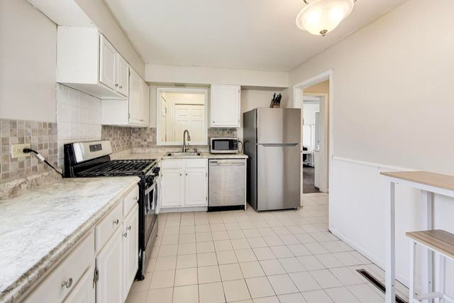 314 N Owen Street, Mount Prospect, IL 60056