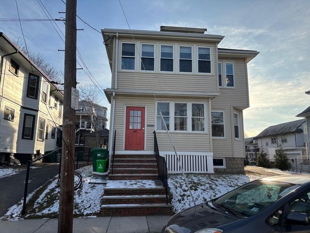 88 Quincy Street 2, Medford, MA 02155