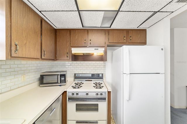 2701 SE 36TH STREET, Ocala, FL 34471