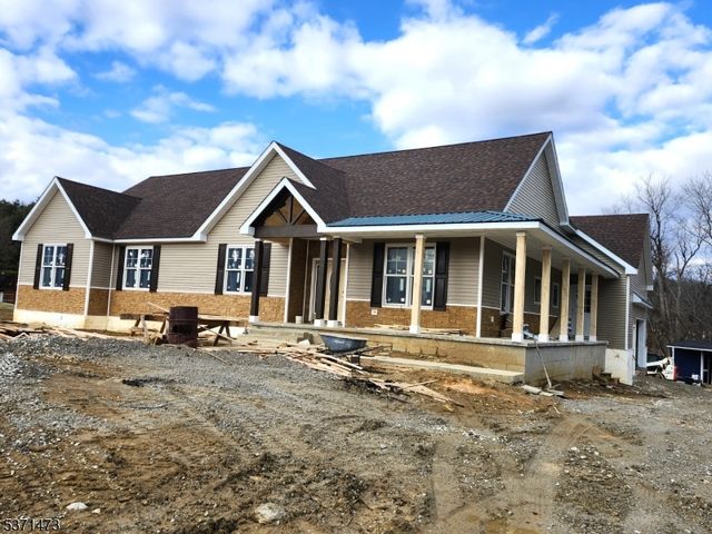 81 Belview Rd, Lopatcong Twp., NJ 08865