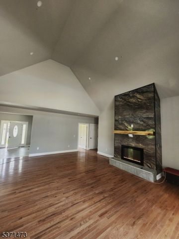 81 Belview Rd, Lopatcong Twp., NJ 08865